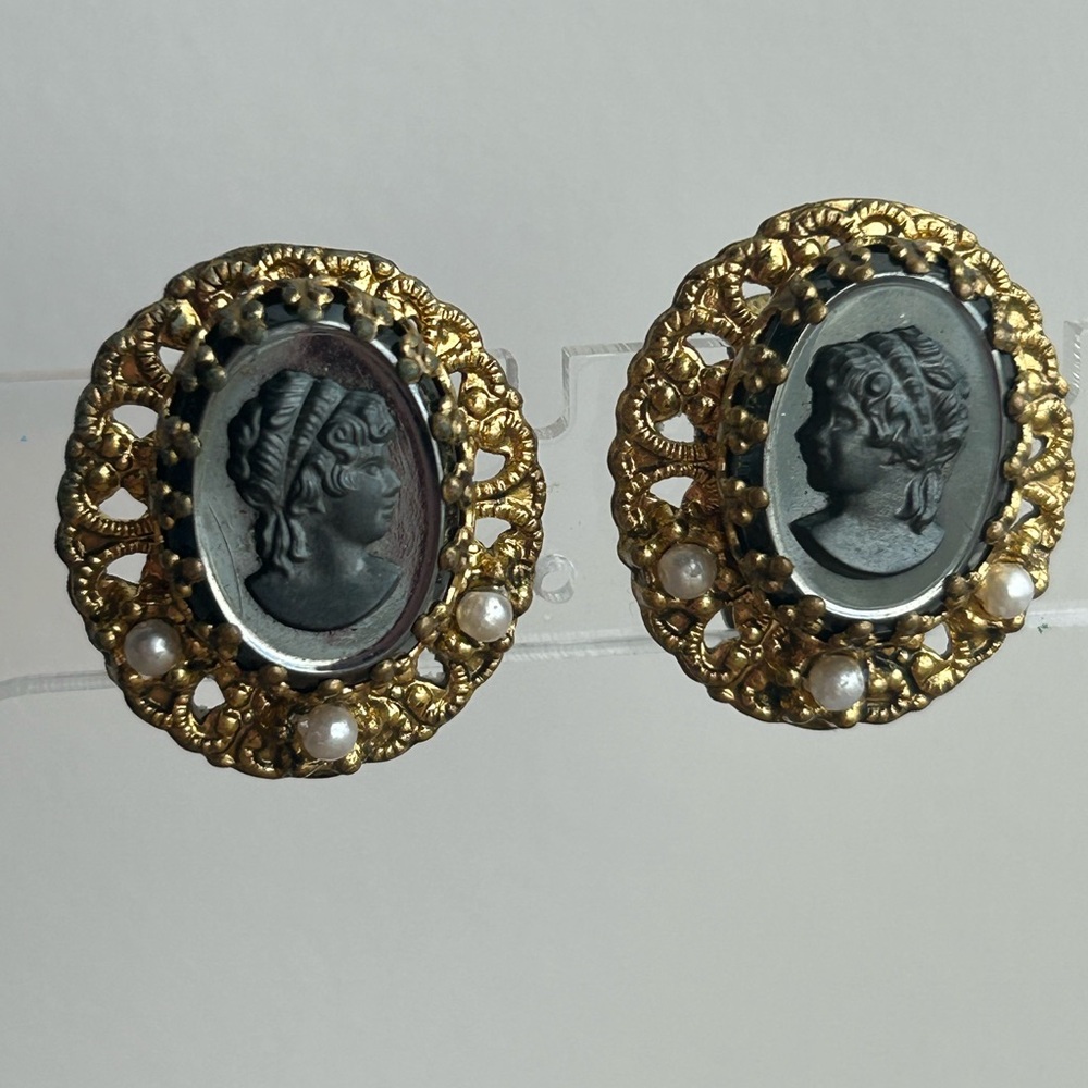 Vintage Gold tone and Black Cameo Earrings